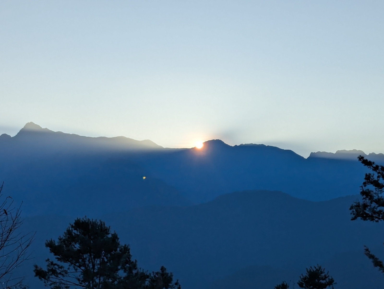 First light of dawn on a clear day in Alishan