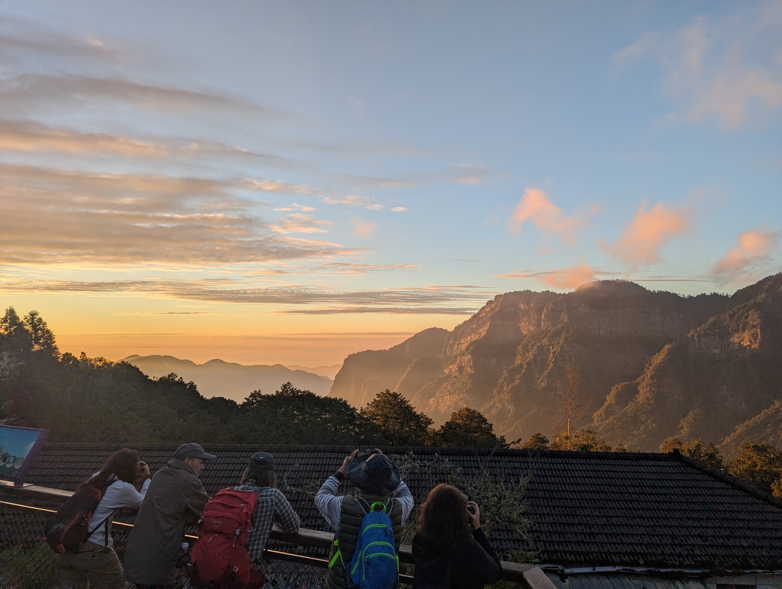 Magnificent sunset on our first night in Alishan