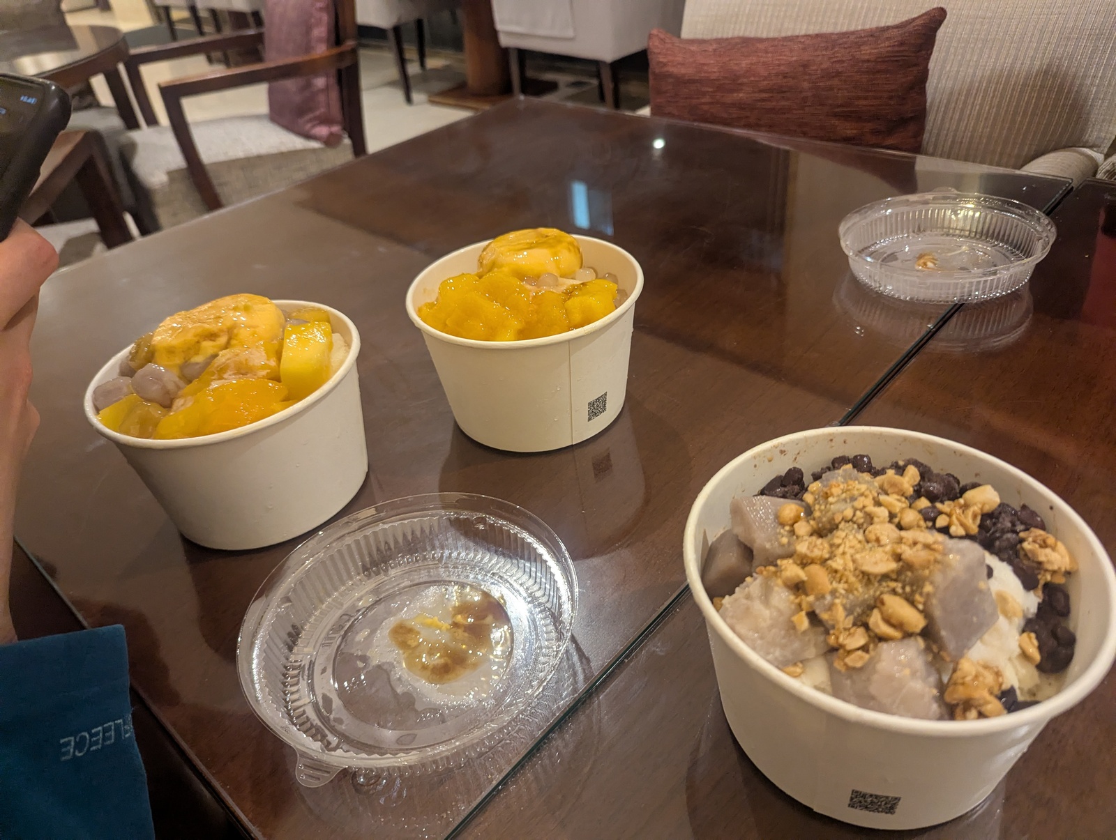 Smoothie House was just one of many, many dessert places we visited during our trip. We can get similar stuff in New Zealand --- Meet Fresh is a great place --- but these ones were a bit better.